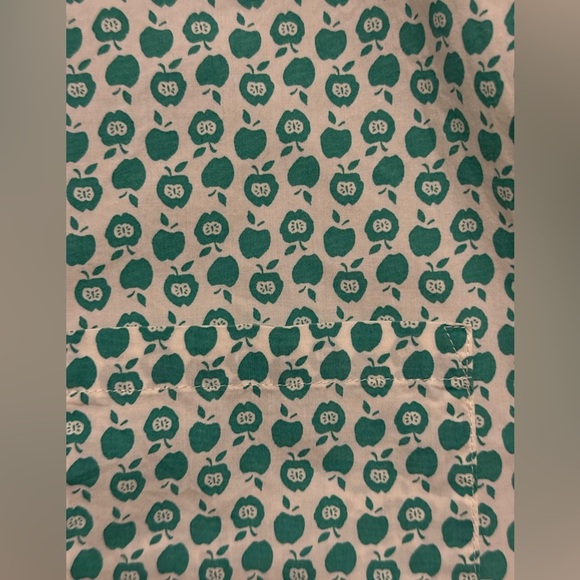 TALBOTS Green Apple Print Top 🍏 1/2 Button Pullover Size 10 - Picture 5 of 8